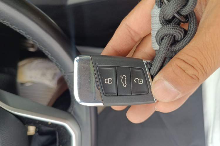 Used Volkswagen FAW-Volkswagen CC 2021 Estate Car 380TSI Vizion Edition Vehicle Key