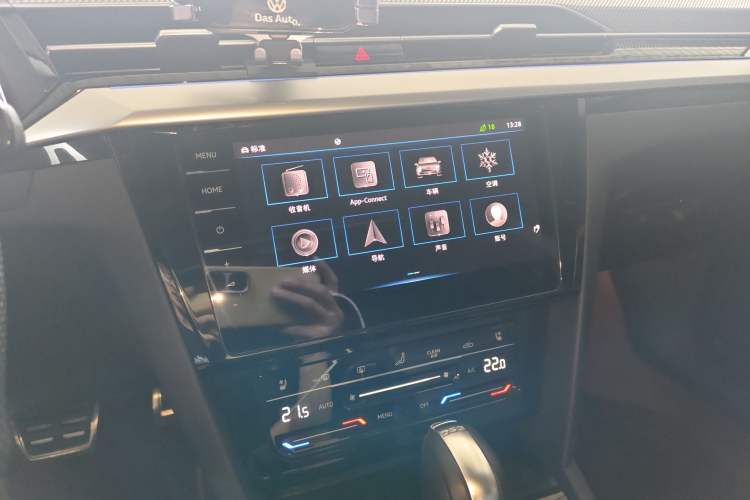 Used Volkswagen FAW-Volkswagen CC 2021 380TSI Striking Edition Audio And AC Panel