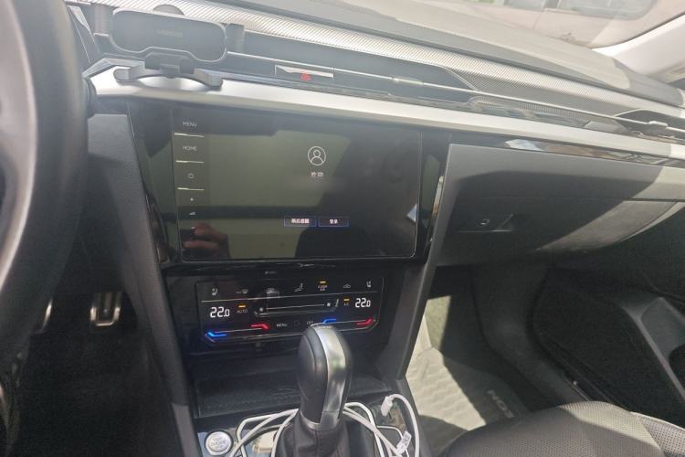 Used Volkswagen FAW-Volkswagen CC 2021 Estate Car 380TSI Vizion Edition Audio And AC Panel