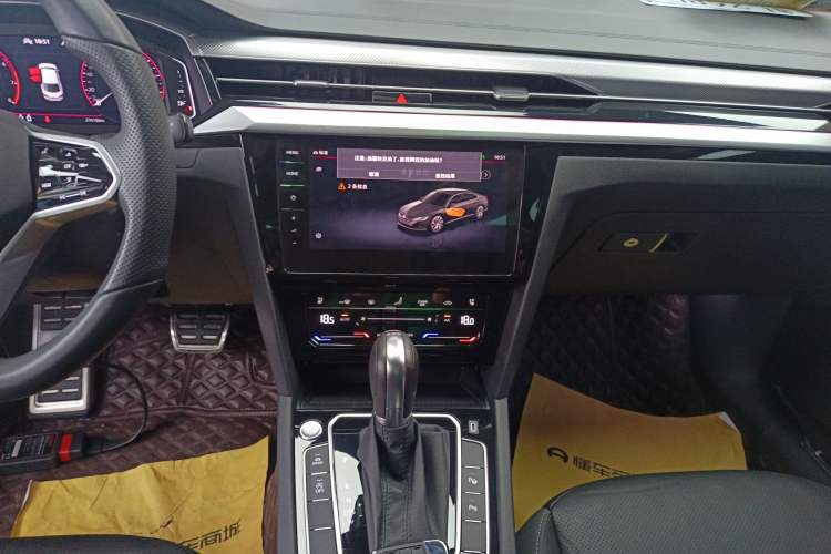 Used Volkswagen FAW-Volkswagen CC 2021 380TSI Striking Edition Audio And AC Panel
