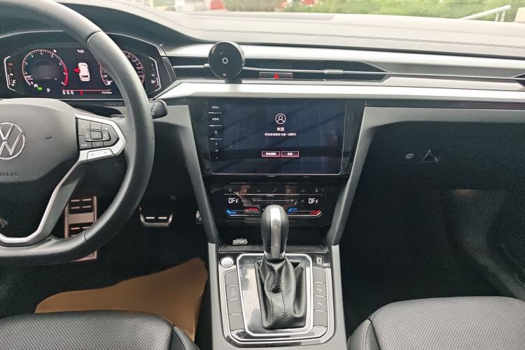 Used Volkswagen FAW-Volkswagen CC 2021 Estate Car 380TSI Vizion Edition Audio And AC Panel