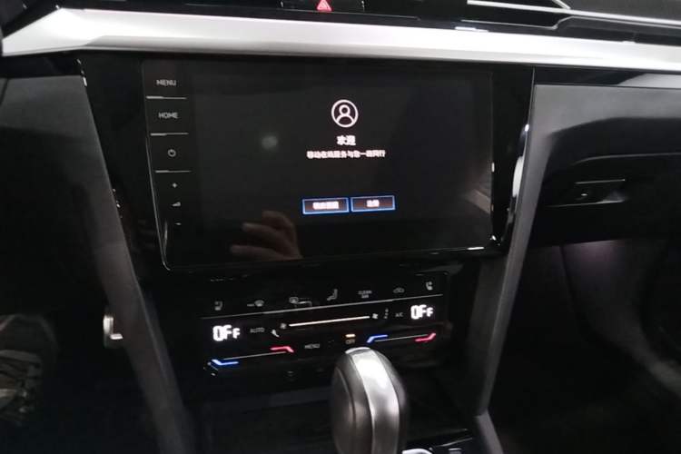 Used Volkswagen FAW-Volkswagen CC 2021 380TSI Brilliant Edition Audio And AC Panel