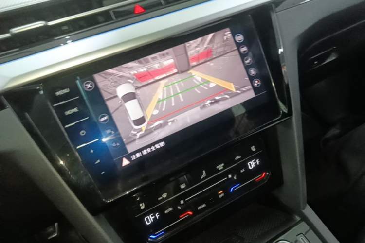 Used Volkswagen FAW-Volkswagen CC 2021 380TSI Striking Edition Audio And AC Panel