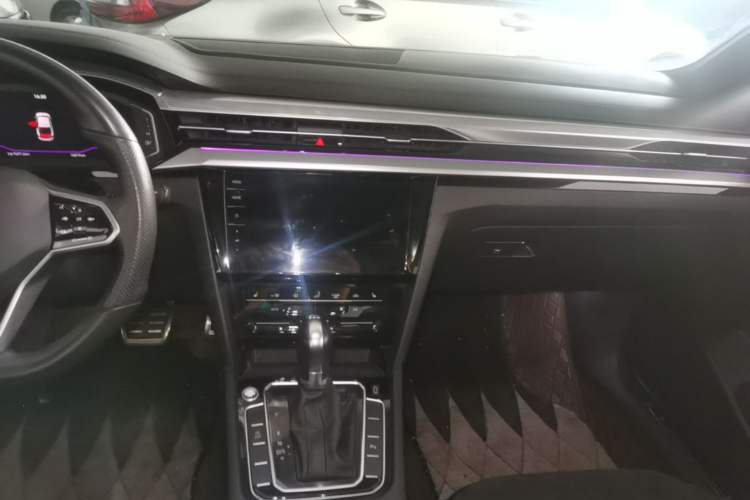 Used Volkswagen FAW-Volkswagen CC 2021 330TSI Ignite Edition Audio And AC Panel