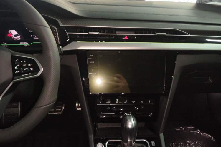 Used Volkswagen FAW-Volkswagen CC 2021 380TSI Brilliant Edition Audio And AC Panel