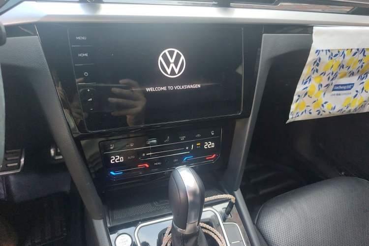 Used Volkswagen FAW-Volkswagen CC 2021 380TSI Striking Edition Audio And AC Panel