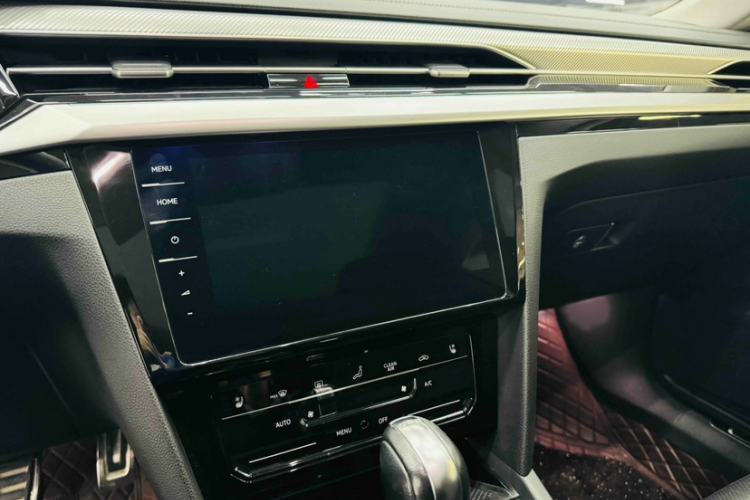Used Volkswagen FAW-Volkswagen CC 2021 380TSI Striking Edition Audio And AC Panel