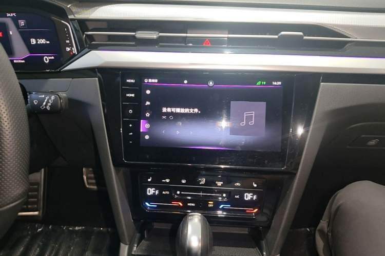 Used Volkswagen FAW-Volkswagen CC 2021 Estate Car 330TSI Hunter Vision Edition Audio And AC Panel