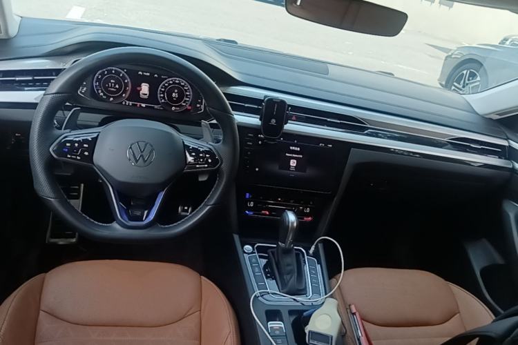 Used Volkswagen FAW-Volkswagen CC 2021 Estate Car 380TSI Vizion Edition Center Console