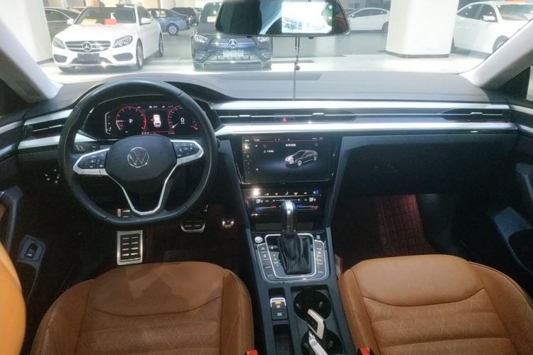 Used Volkswagen FAW-Volkswagen CC 2021 Estate Car 380TSI Vizion Edition Center Console