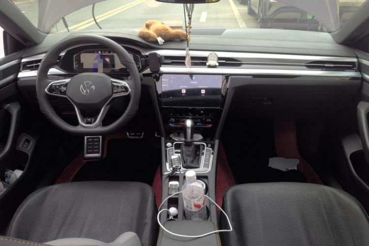 Used Volkswagen FAW-Volkswagen CC 2021 380TSI Brilliant Edition Center Console