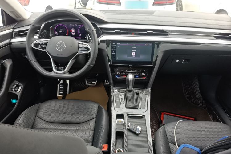 Used Volkswagen FAW-Volkswagen CC 2021 380TSI Striking Edition Center Console