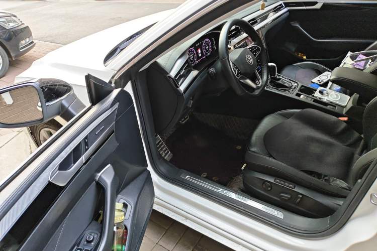 Used Volkswagen FAW-Volkswagen CC 2021 380TSI Striking Edition Driver Seat