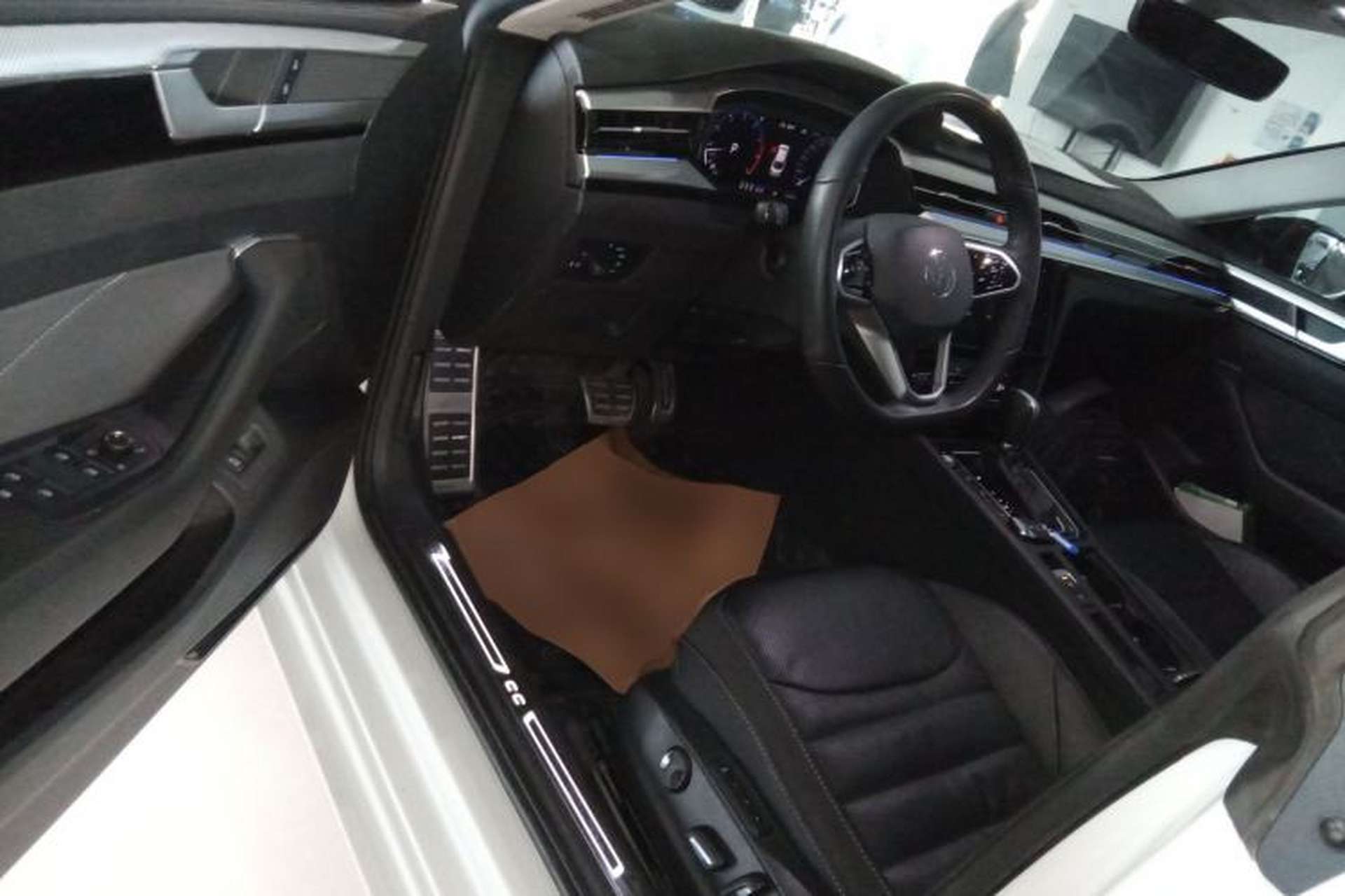 Used Volkswagen FAW-Volkswagen CC 2021 380TSI Striking Edition Driver Seat
