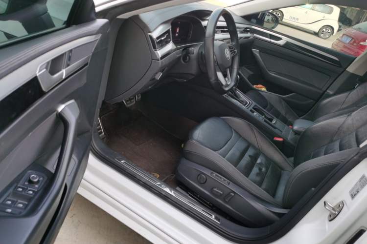 Used Volkswagen FAW-Volkswagen CC 2021 380TSI Striking Edition Driver Seat