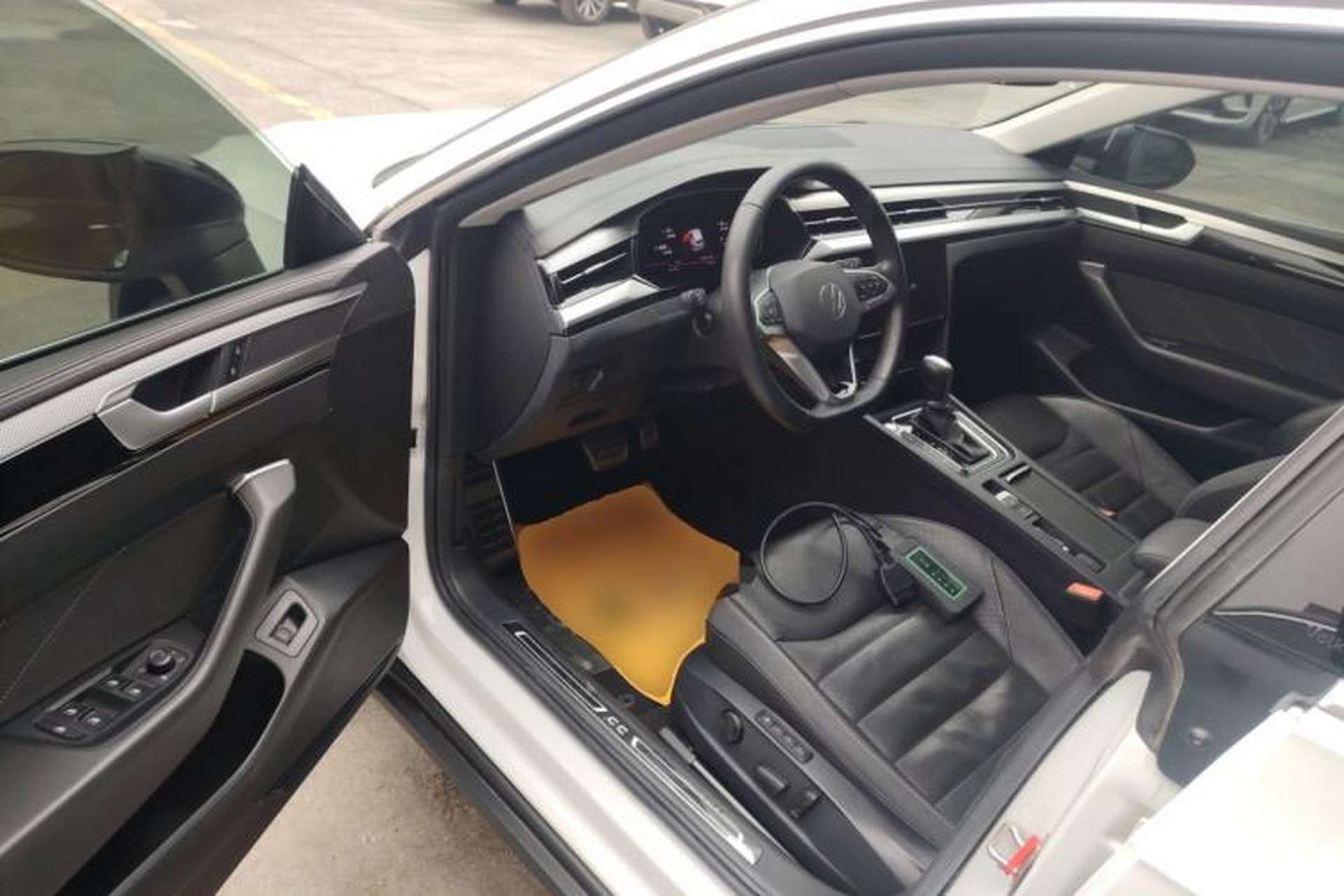 Used Volkswagen FAW-Volkswagen CC 2021 Estate Car 380TSI Vizion Edition Driver Seat
