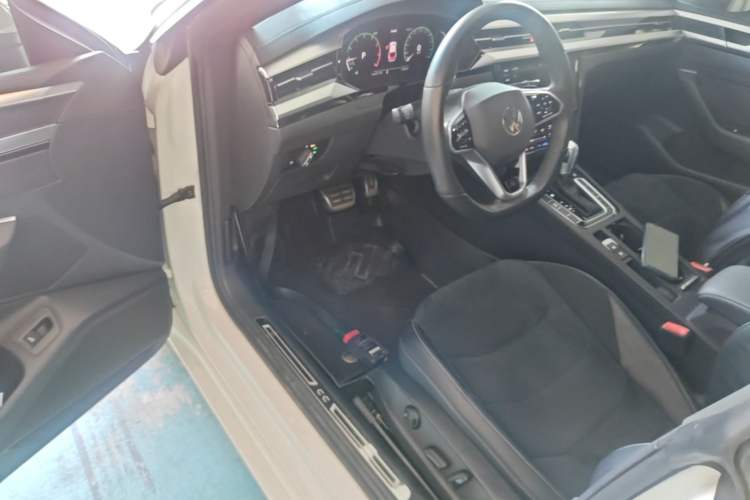 Used Volkswagen FAW-Volkswagen CC 2021 330TSI Ignite Edition Driver Seat