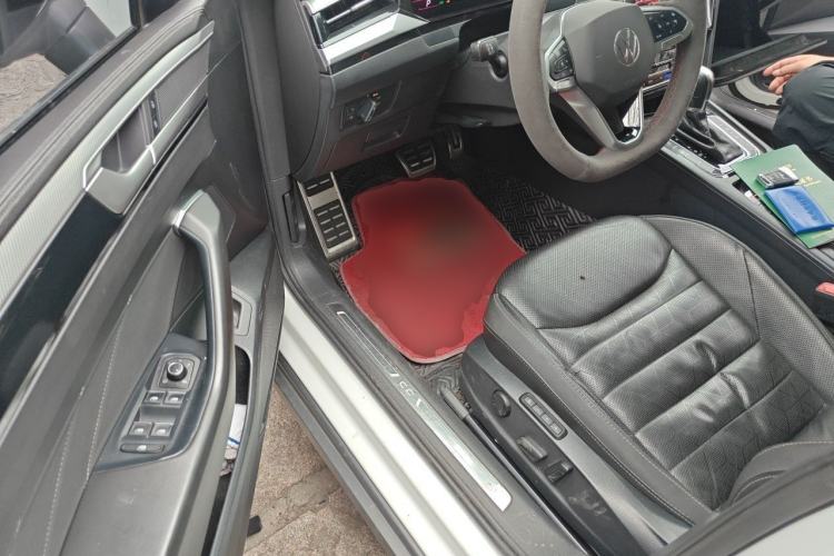 Used Volkswagen FAW-Volkswagen CC 2021 Estate Car 380TSI Vizion Edition Driver Seat
