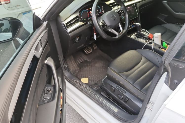 Used Volkswagen FAW-Volkswagen CC 2021 380TSI Striking Edition Driver Seat