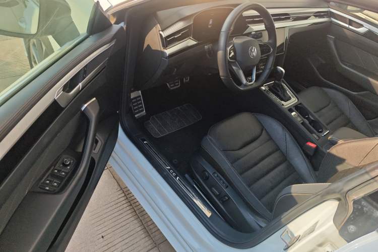 Used Volkswagen FAW-Volkswagen CC 2021 380TSI Striking Edition Driver Seat