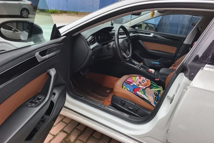 Used Volkswagen FAW-Volkswagen CC 2021 Estate Vehicle 380TSI Vizzion Edition Driver Seat