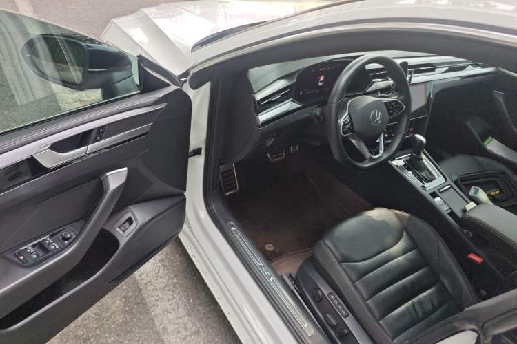 Used Volkswagen FAW-Volkswagen CC 2021 380TSI Striking Edition Driver Seat