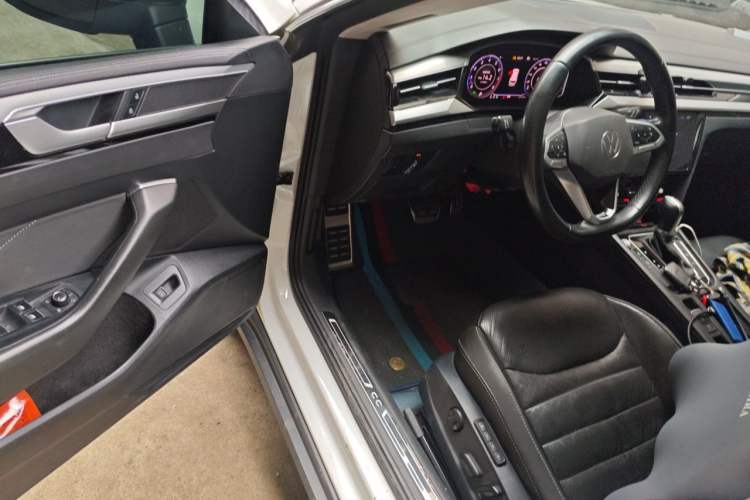 Used Volkswagen FAW-Volkswagen CC 2021 Estate Car 380TSI Vizion Edition Driver Seat