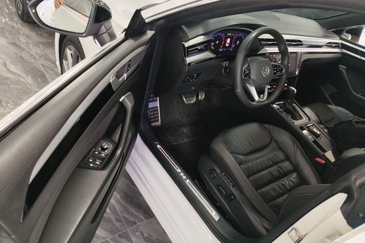 Used Volkswagen FAW-Volkswagen CC 2021 380TSI Striking Edition Driver Seat