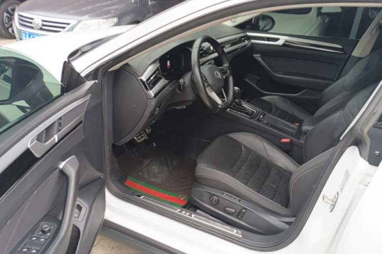 Used Volkswagen FAW-Volkswagen CC 2021 Estate Car 380TSI Vizion Edition Driver Seat