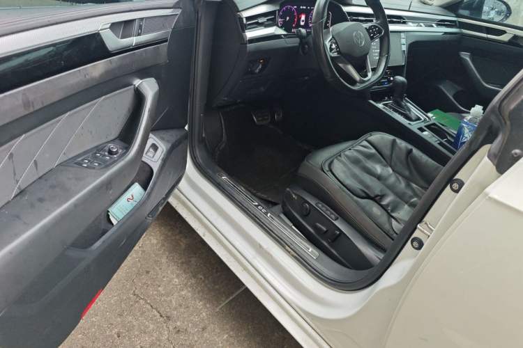 Used Volkswagen FAW-Volkswagen CC 2021 380TSI Striking Edition Driver Seat