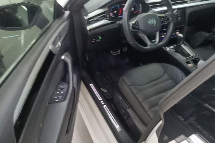 Used Volkswagen FAW-Volkswagen CC 2021 380TSI Striking Edition Driver Seat