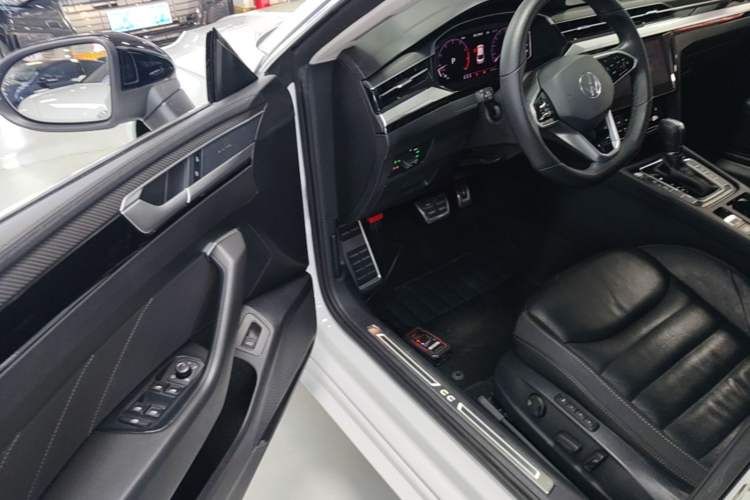 Used Volkswagen FAW-Volkswagen CC 2021 380TSI Striking Edition Driver Seat