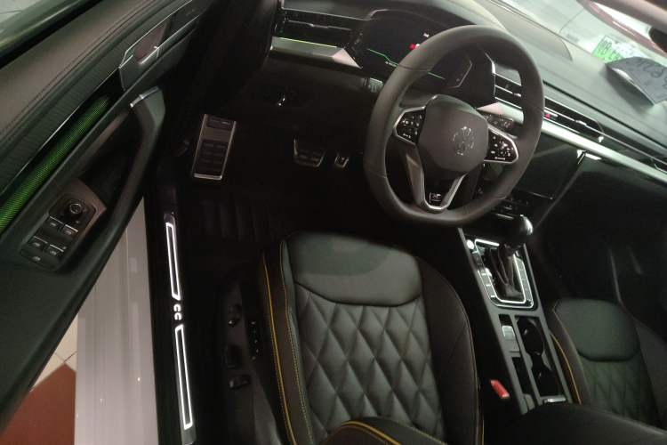 Used Volkswagen FAW-Volkswagen CC 2021 380TSI Brilliant Edition Driver Seat