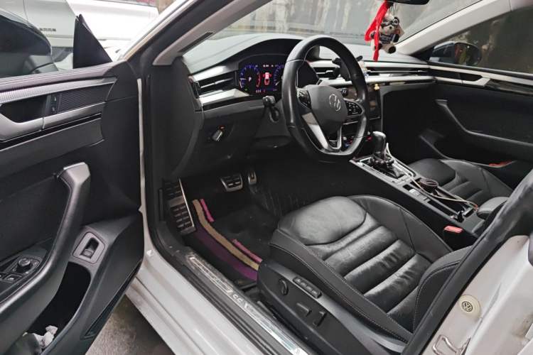 Used Volkswagen FAW-Volkswagen CC 2021 380TSI Striking Edition Driver Seat
