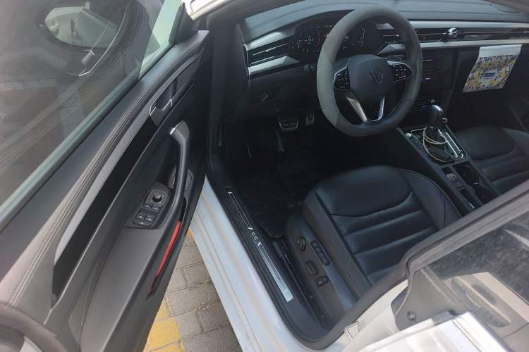 Used Volkswagen FAW-Volkswagen CC 2021 380TSI Striking Edition Driver Seat