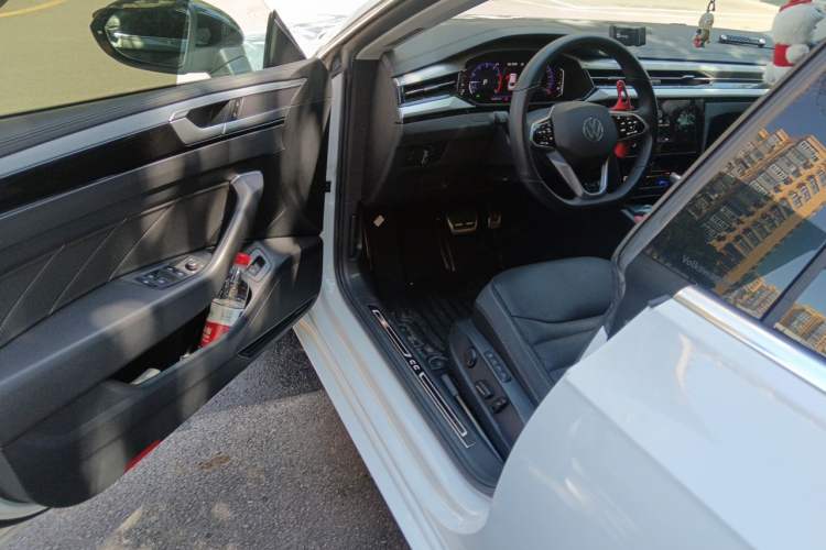 Used Volkswagen FAW-Volkswagen CC 2021 380TSI Striking Edition Driver Seat