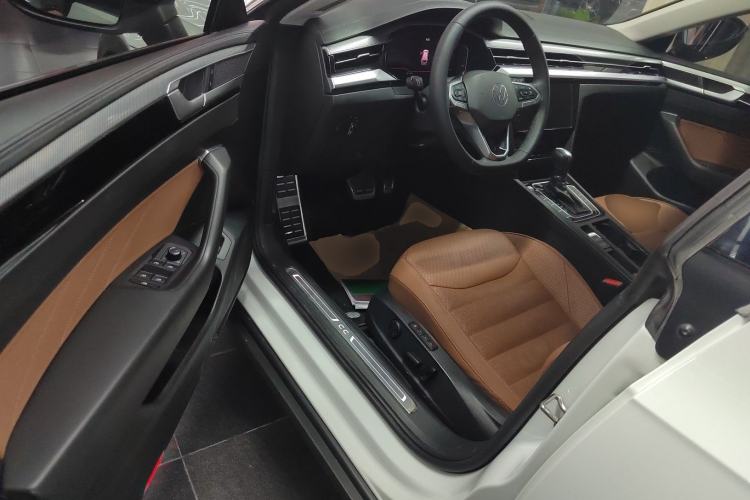 Used Volkswagen FAW-Volkswagen CC 2021 Estate Car 380TSI Vizion Edition Driver Seat