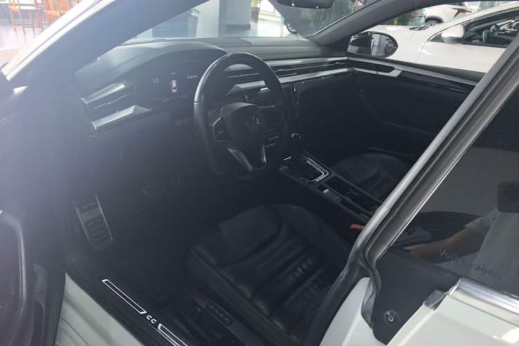 Used Volkswagen FAW-Volkswagen CC 2021 380TSI Striking Edition Driver Seat