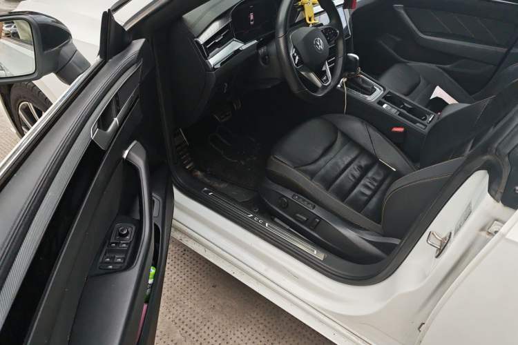 Used Volkswagen FAW-Volkswagen CC 2021 380TSI Striking Edition Driver Seat