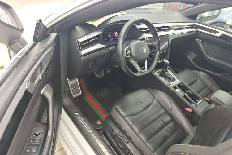 Used Volkswagen FAW-Volkswagen CC 2021 380TSI Striking Edition Driver Seat