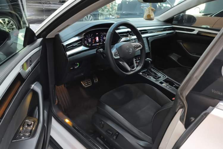Used Volkswagen FAW-Volkswagen CC 2021 Estate Car 330TSI Hunter Vision Edition Driver Seat