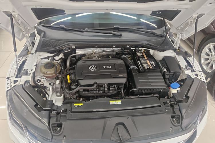 Used Volkswagen FAW-Volkswagen CC 2021 380TSI Striking Edition Engine Bay
