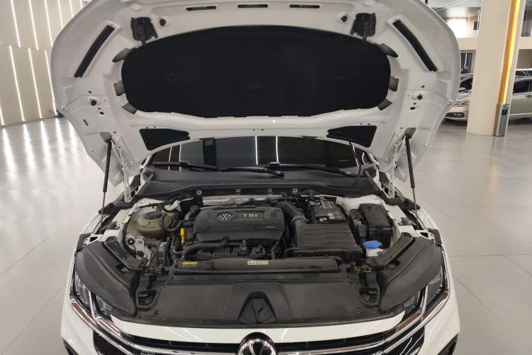Used Volkswagen FAW-Volkswagen CC 2021 380TSI Striking Edition Engine Bay