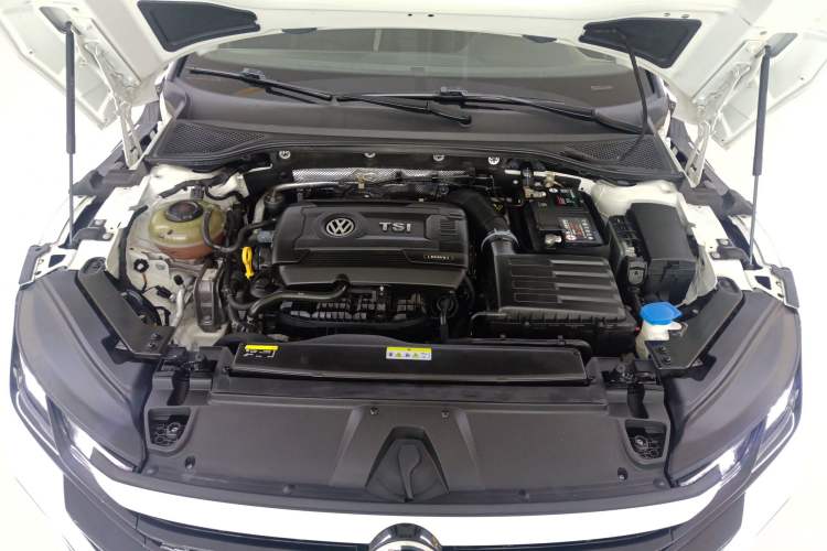 Used Volkswagen FAW-Volkswagen CC 2021 380TSI Striking Edition Engine Bay