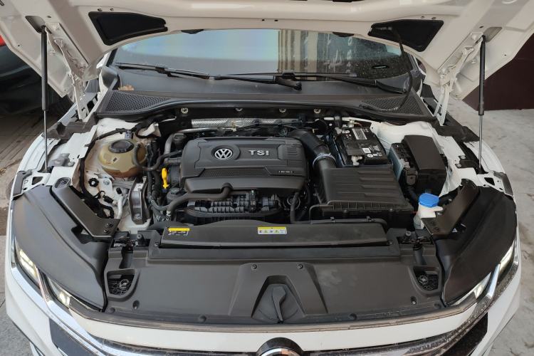 Used Volkswagen FAW-Volkswagen CC 2021 380TSI Striking Edition Engine Bay