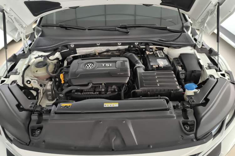 Used Volkswagen FAW-Volkswagen CC 2021 380TSI Striking Edition Engine Bay