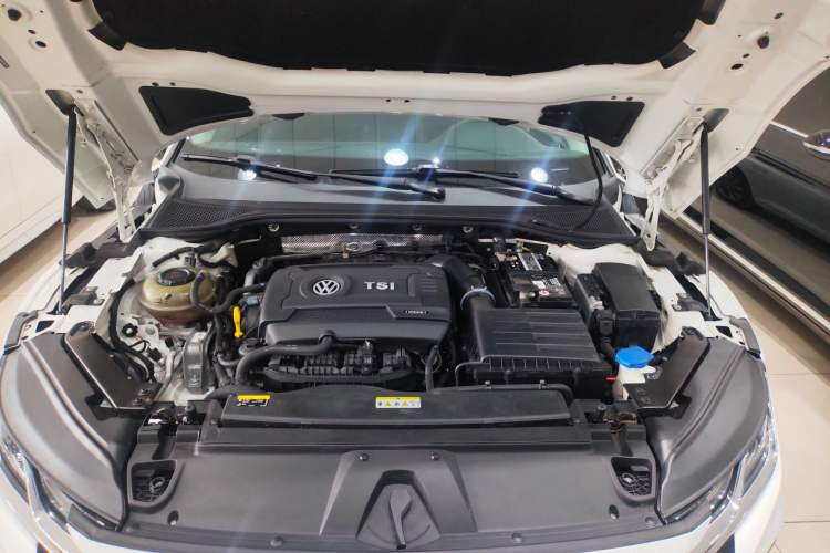 Used Volkswagen FAW-Volkswagen CC 2021 380TSI Striking Edition Engine Bay