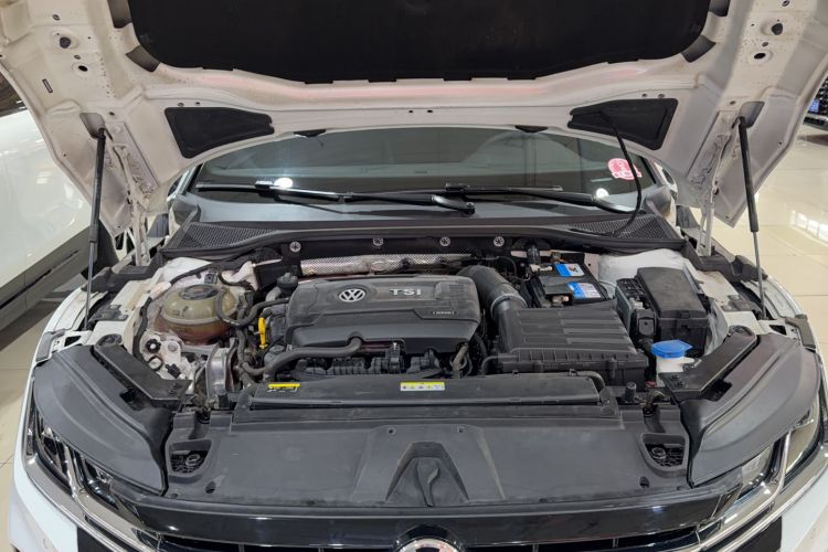 Used Volkswagen FAW-Volkswagen CC 2021 380TSI Striking Edition Engine Bay