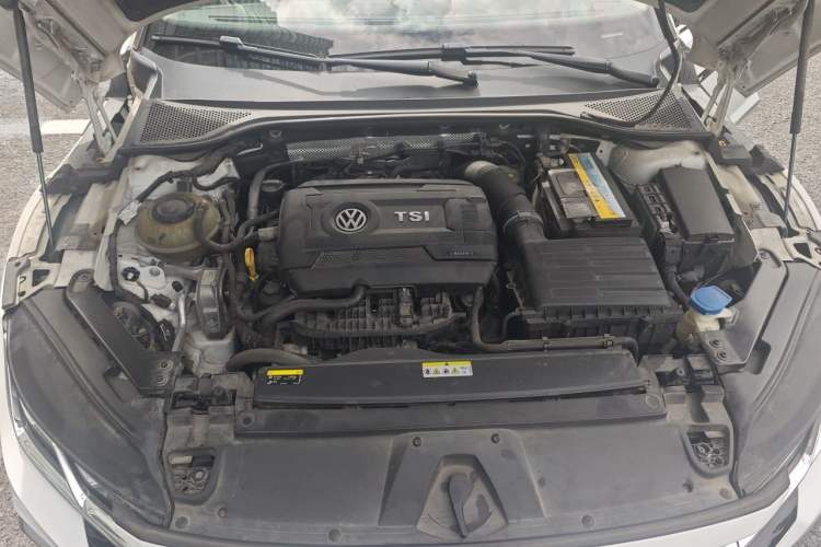 Used Volkswagen FAW-Volkswagen CC 2021 Estate Car 380TSI Vizion Edition Engine Bay