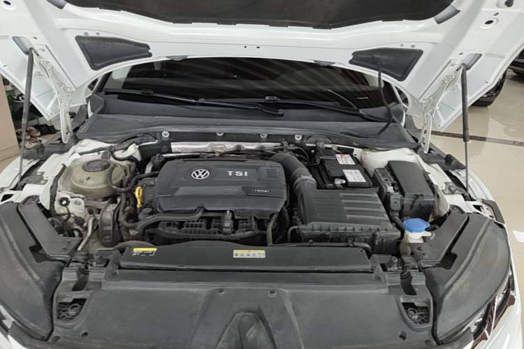 Used Volkswagen FAW-Volkswagen CC 2021 380TSI Brilliant Edition Engine Bay